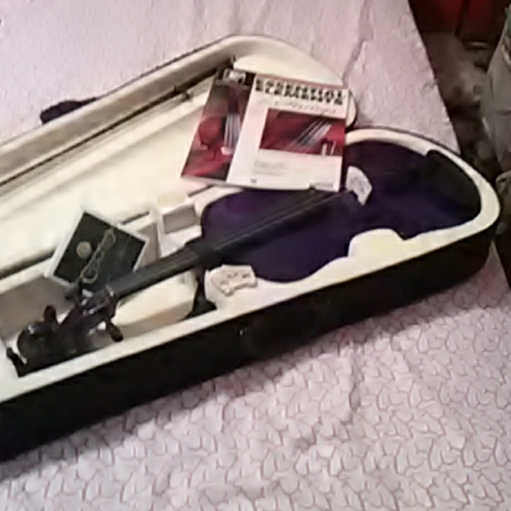 A pull viola set
